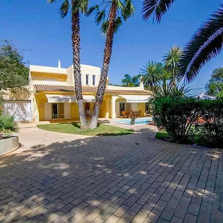 Ferrarias Sleeps 9 With Pool Air Con And Wifi Villa *